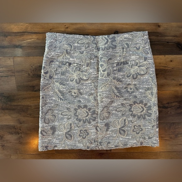 Maeve by Anthropologie Floral Jacquard Mini Skirt – 12 – Metallic Grey – Holiday - Picture 9 of 10
